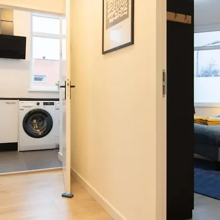 Minimalist-bed And Coffee Near 013 With Kitchen 펜션