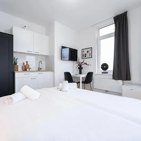 Minimalist-bed And Coffee Near 013 With Kitchen *