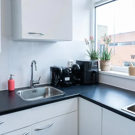 Minimalist-bed And Coffee Near 013 With Kitchen Σπίτι διακοπών *