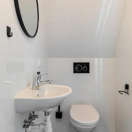 Minimalist-bed And Coffee Near 013 With Kitchen 펜션