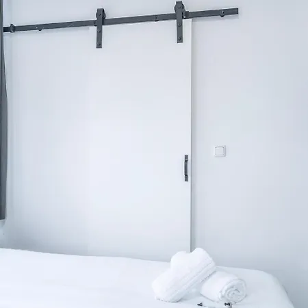펜션 Minimalist-bed And Coffee Near 013 With Kitchen 튈뷔르흐